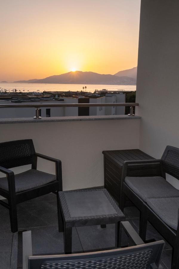 Superbe T2 Climatise, Proche - Belle Vue Apartment *