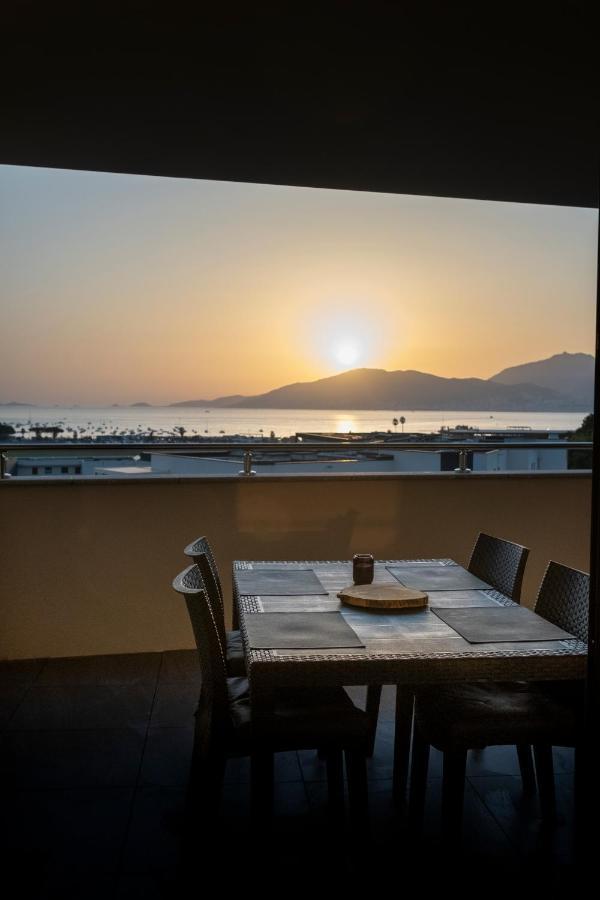 Superbe T2 Climatise, Proche - Belle Vue Apartment